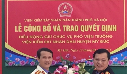 Lễ công bố và trao Quyết định điều động giữ chức vụ Phó Viện trưởng...